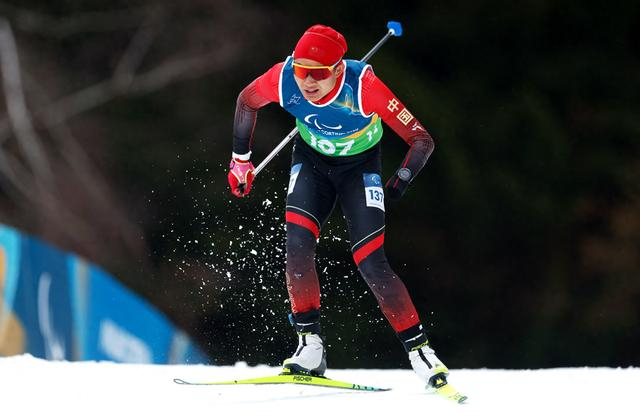 开云体育-锐评｜笑对万难，他们值得被更多人看见|冬残奥会|越野滑雪|高山滑雪|奖牌榜|刘子旭_新浪体育_新浪新闻